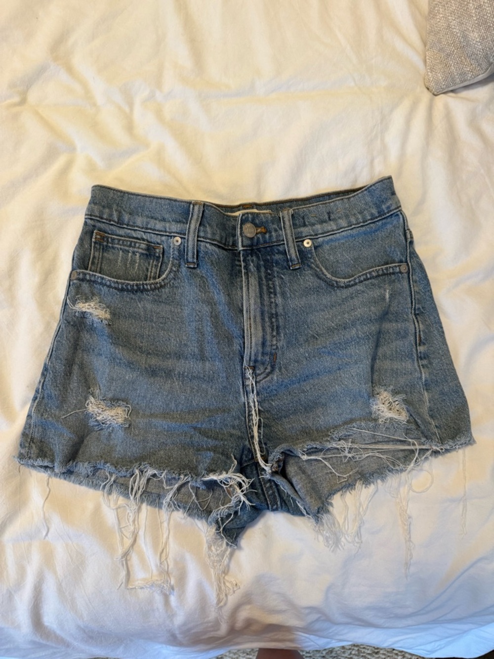 Madewell Distressed Raw-Hem Denim Shorts - Blue